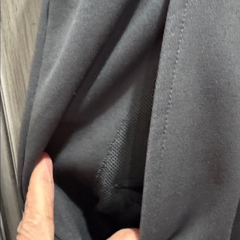 Nike Men's DRI-FIT Charcoal Pants - Picture 3 of 9